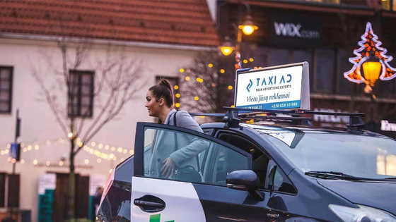 Volledige Kleur 240×320mm van LEIDENE van het Taxidak Spaander Vertonings de Slanke Lichte Nationstar