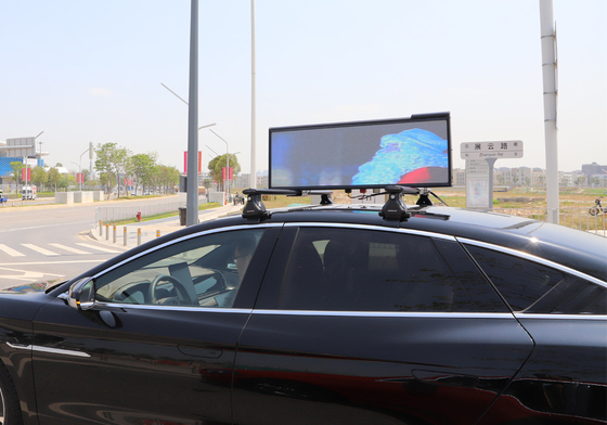 Het LEIDENE van het de Taxidak van IP65 4500nits Vertonings4g Wifi GPS Tweezijdige Scherm