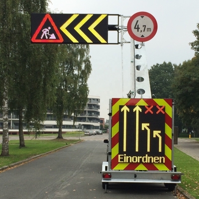 Van LEIDEN van EN12966 1024*1024mm Veranderlijk het Berichtteken Verkeerstekencity road