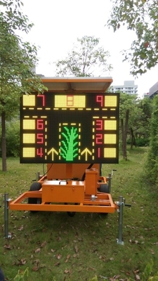 IP56 tonen de aanhangwagen opgezette geleide tekens voor de Reclame van Gebeurtenissensporten