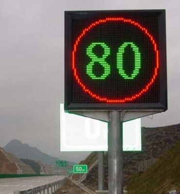 Van de Raadsberichten Elektronische leiden van maximum snelheidvms de Opvlammende Verkeersteken