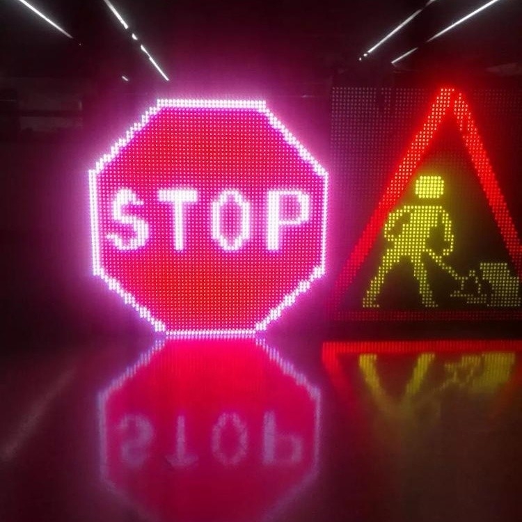 Volledige Kleur 16mm van de de TekensVerkeersveiligheid van Autosnelwegvms het Berichtvertoning